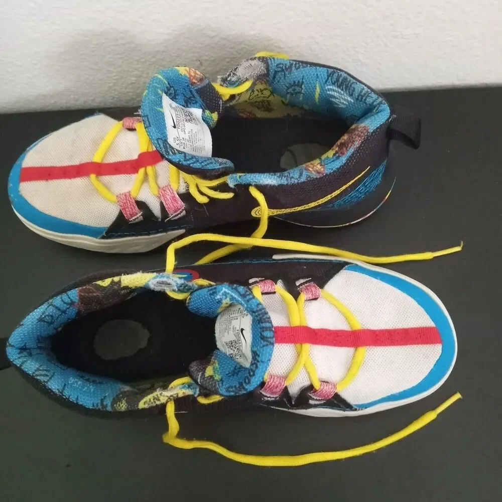 Nike Kyrie Flytrap Sneakers Youth 5.5 Colorful Lace Up Shoes VI SE * FD0215-001
